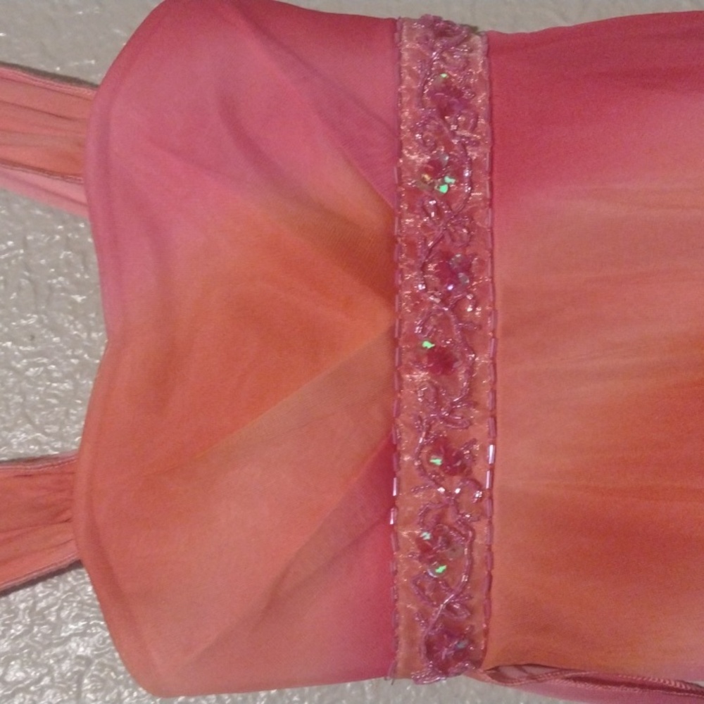 Versatile dress - Picture 4 of 7